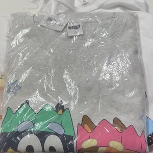 Disney women’s  Character Mountain Range sweater  - Heather Gray